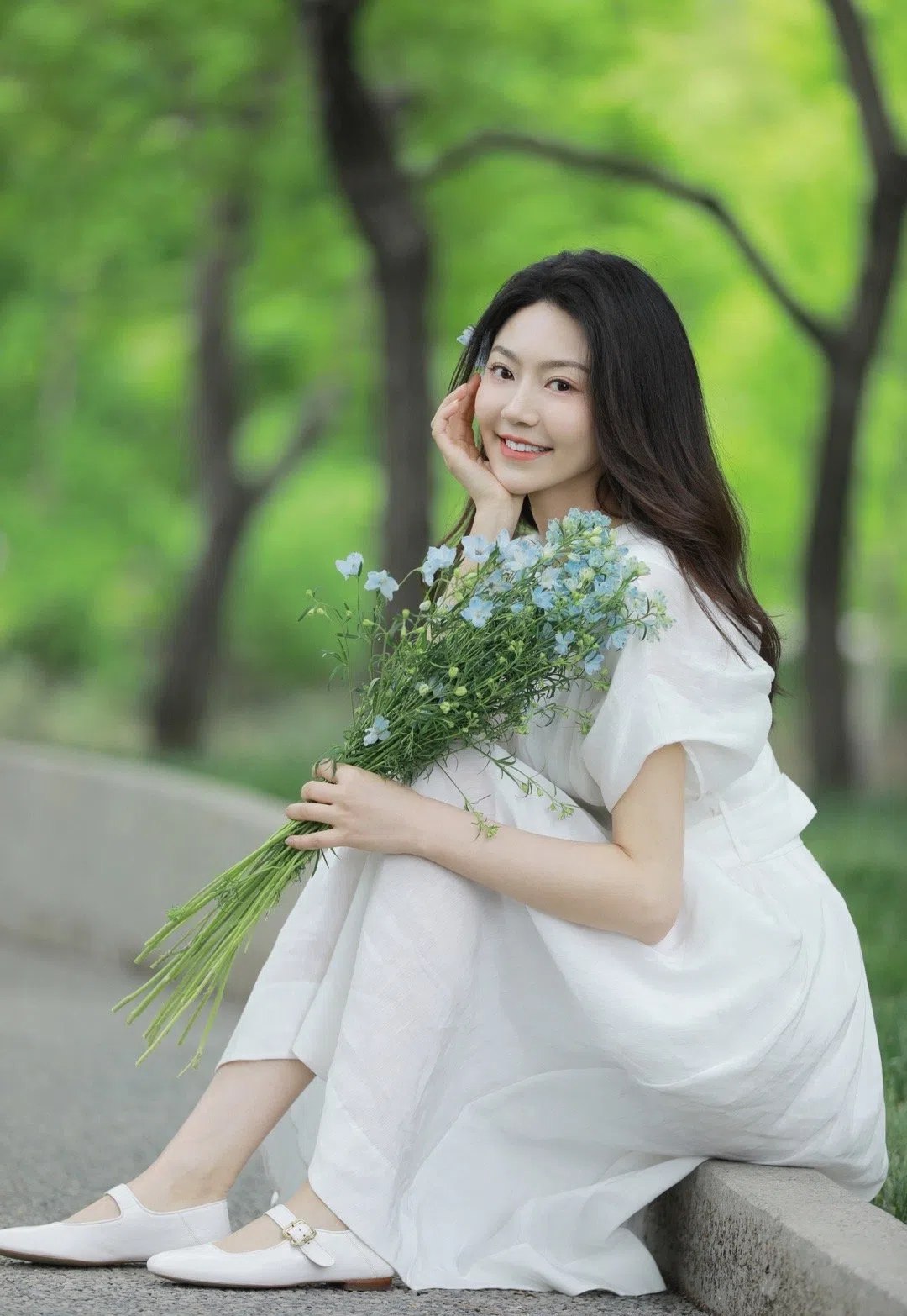 宝宝腿开大点一会就不疼了视频 宝宝腿开大点一会就不疼了视频