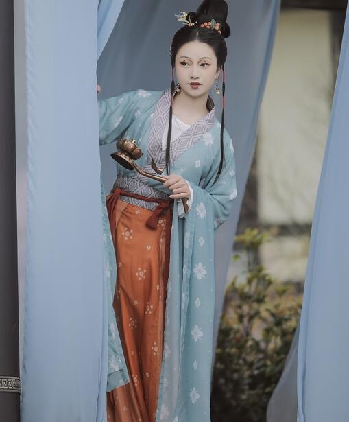 偷妻之寂寞难耐 偷妻之寂寞难耐