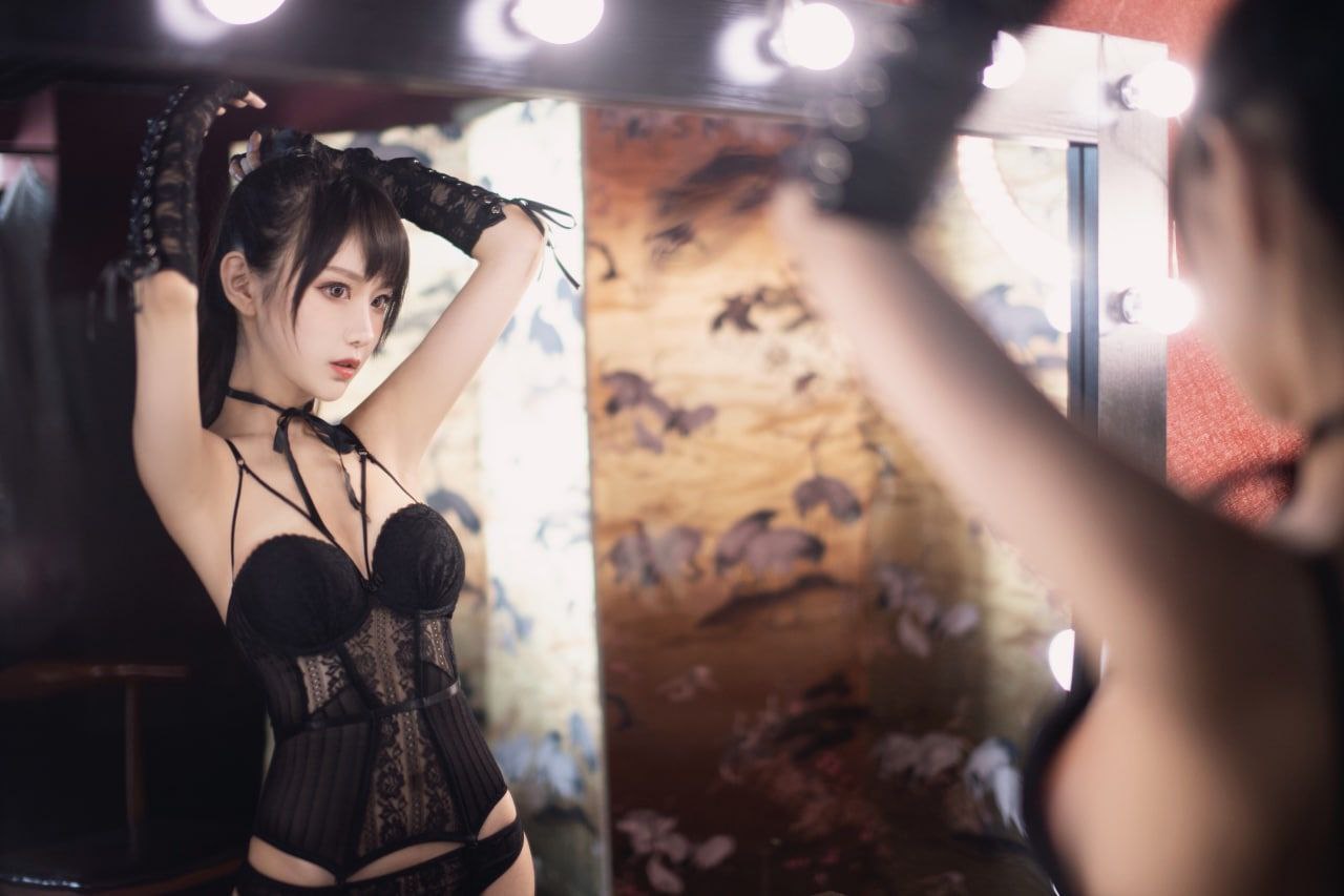 花蝴蝶在线视频播放免费观看