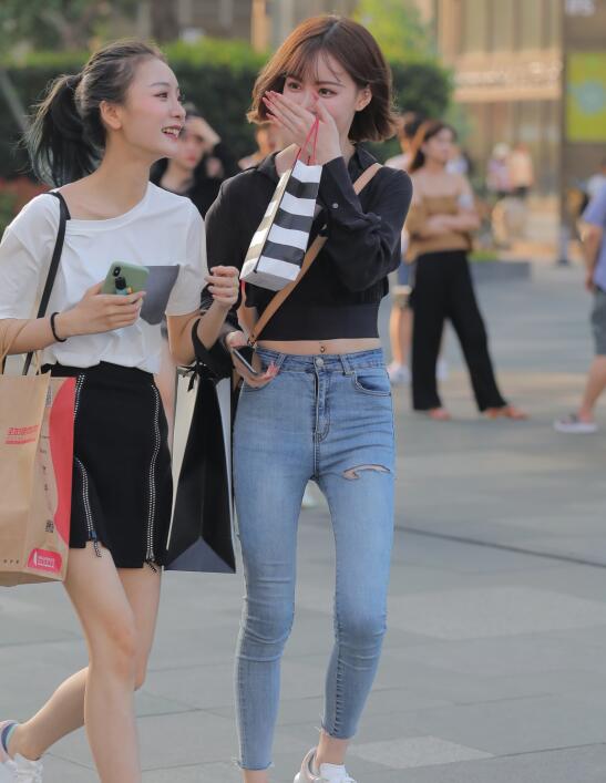 花蝴蝶电视剧在线看免费星辰 - 剧情片高清视频观看 花蝴蝶电视剧在线看免费星辰 - 剧情片高清视频观看