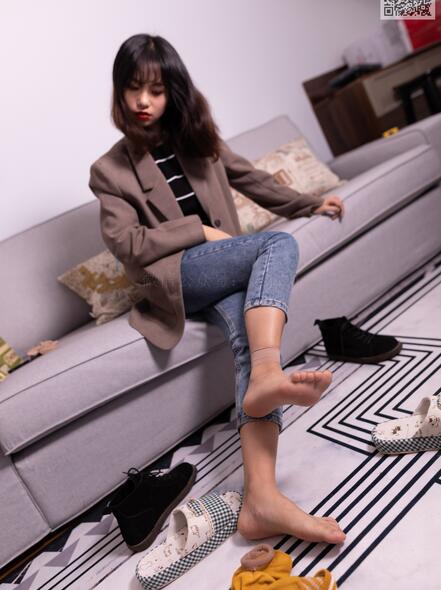 肉妇春潮干柴烈火MYFDUCC