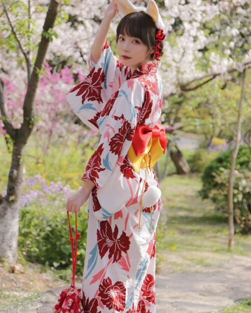 动人情感的中年观众 动人情感的中年观众