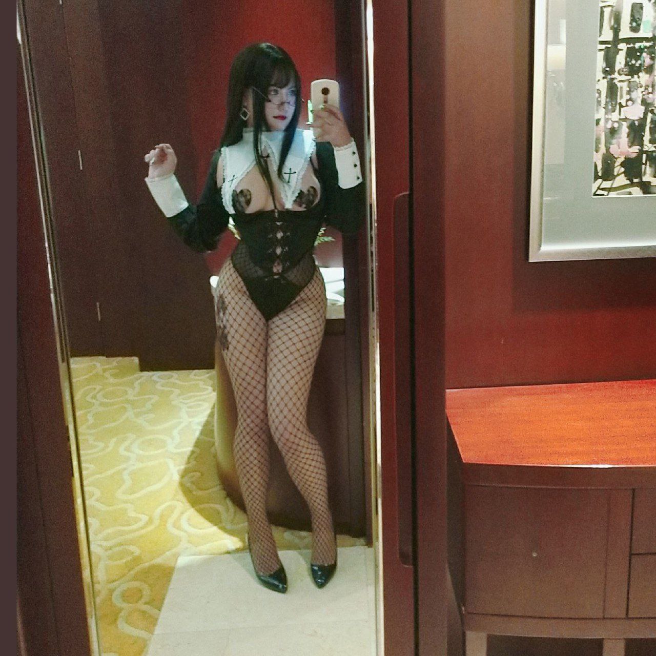 被俩个黑人前后破苞的女人 被俩个黑人前后破苞的女人