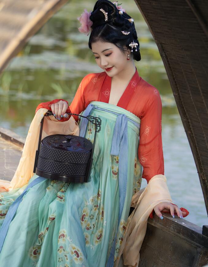 全能千金燃翻天 全能千金燃翻天