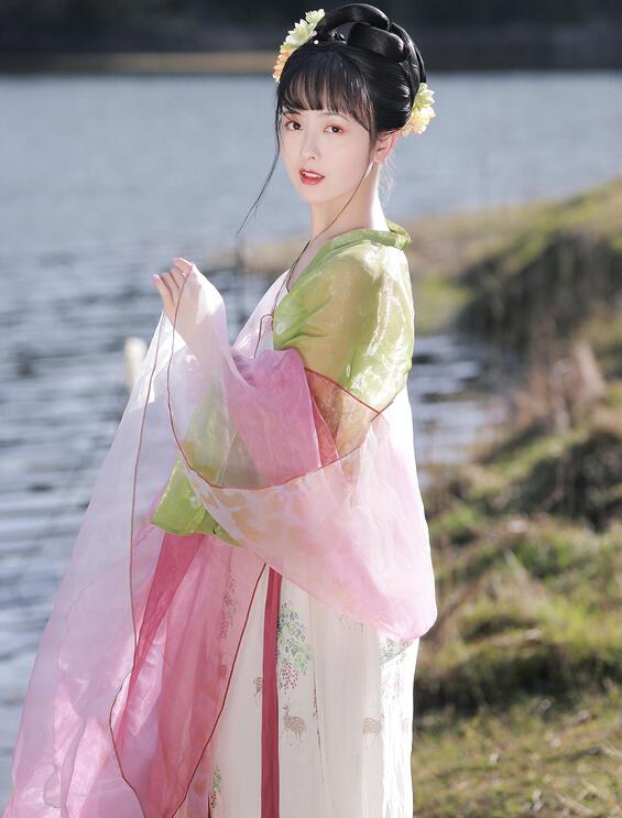 他掀开裙子舌头伸进去添在线视频 他掀开裙子舌头伸进去添在线视频