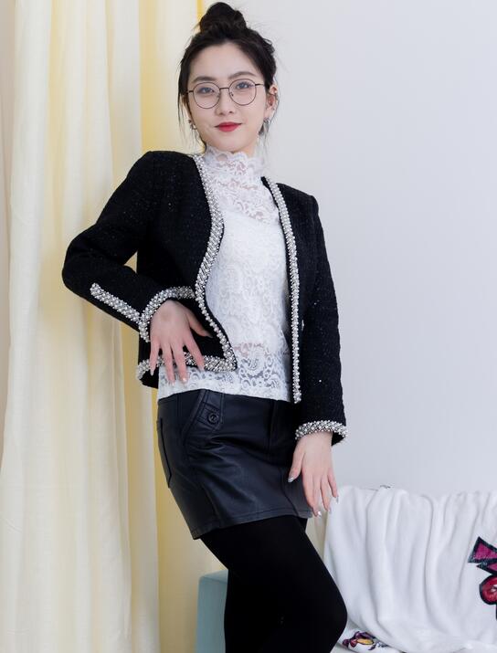 色外桃园 色外桃园