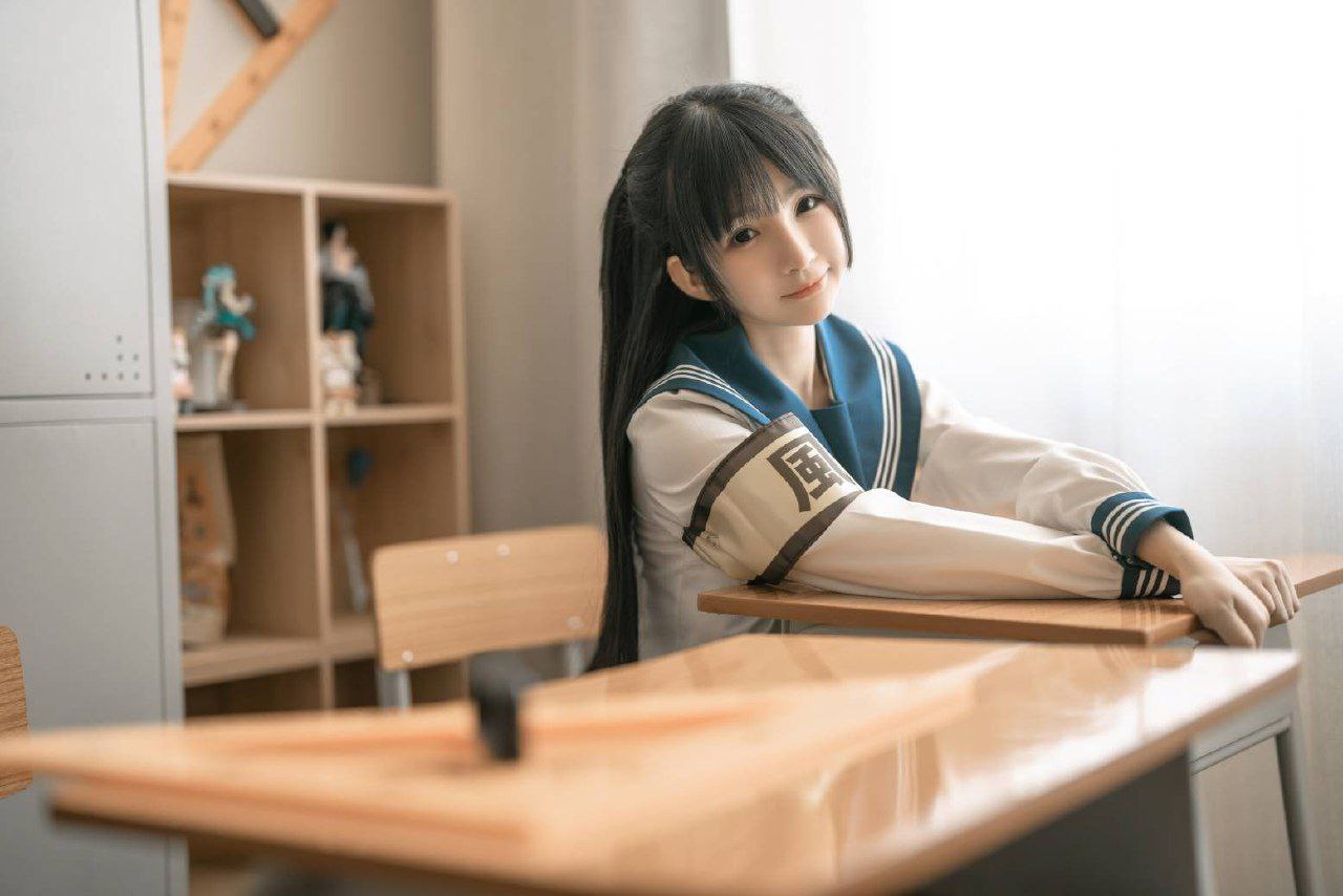 亚洲中文字幕泳装