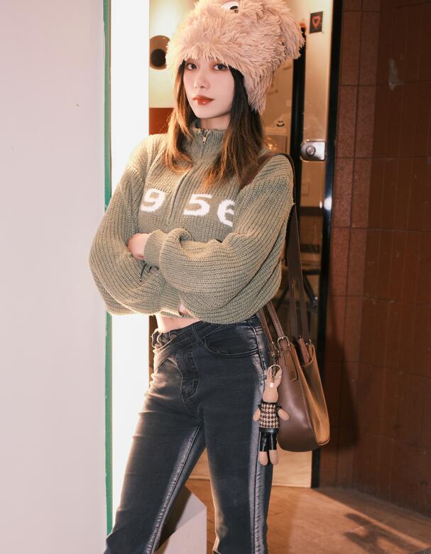 饭桌上故意张开腿让公在线观看 饭桌上故意张开腿让公在线观看