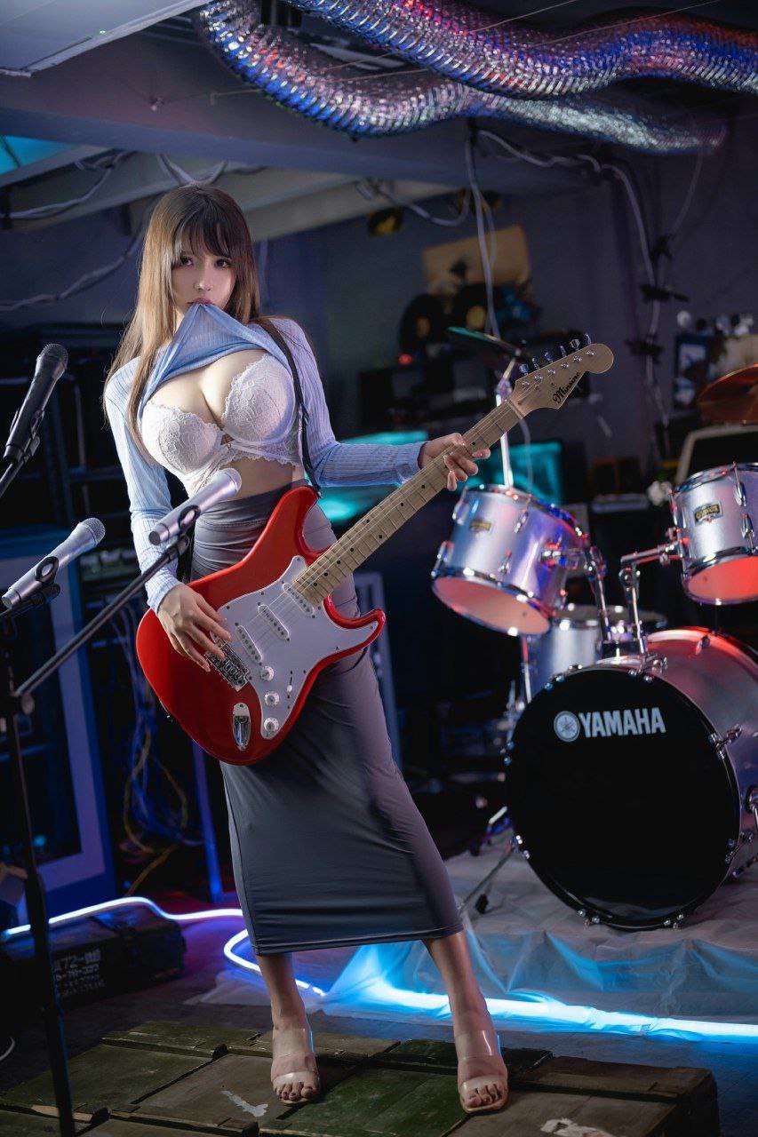 亚洲伊人伊色伊影伊综合网