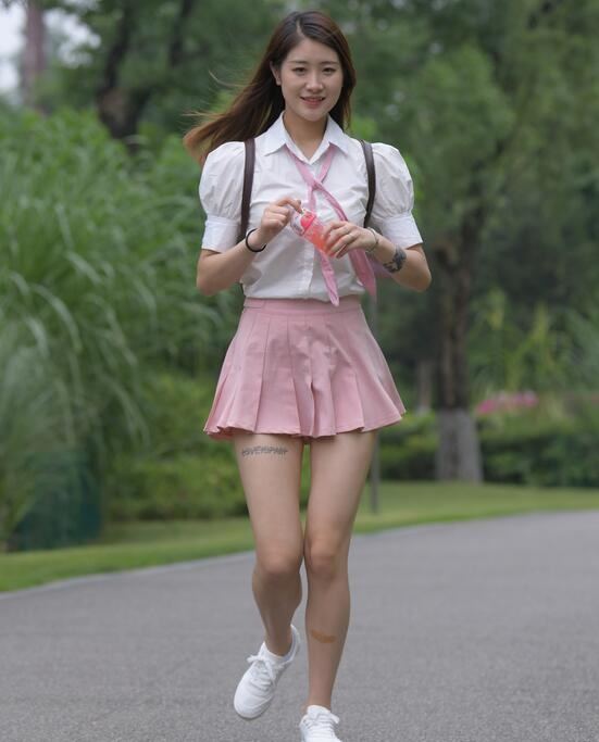 欧美黑人性暴力猛交喷水黑人巨大