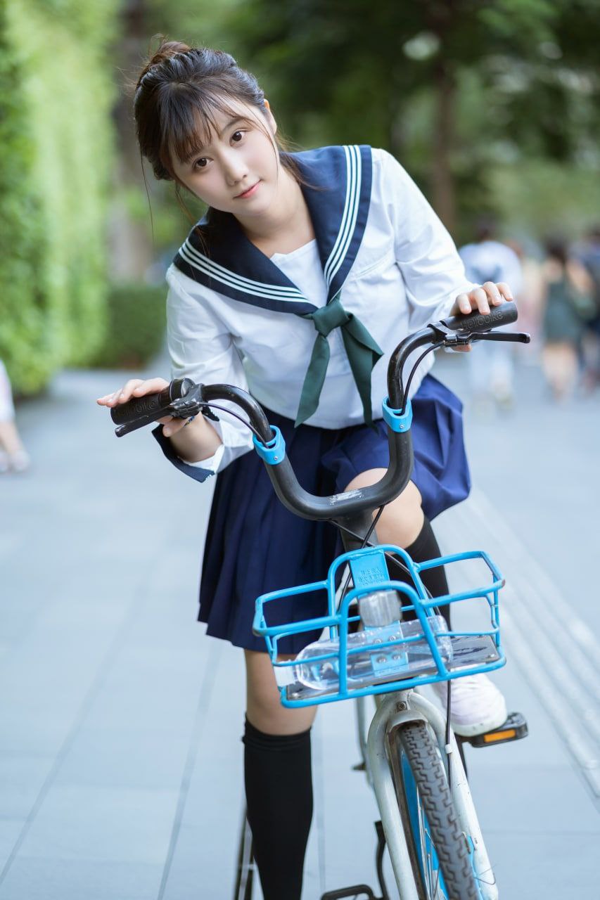 国色天香一卡二卡三卡四卡视频