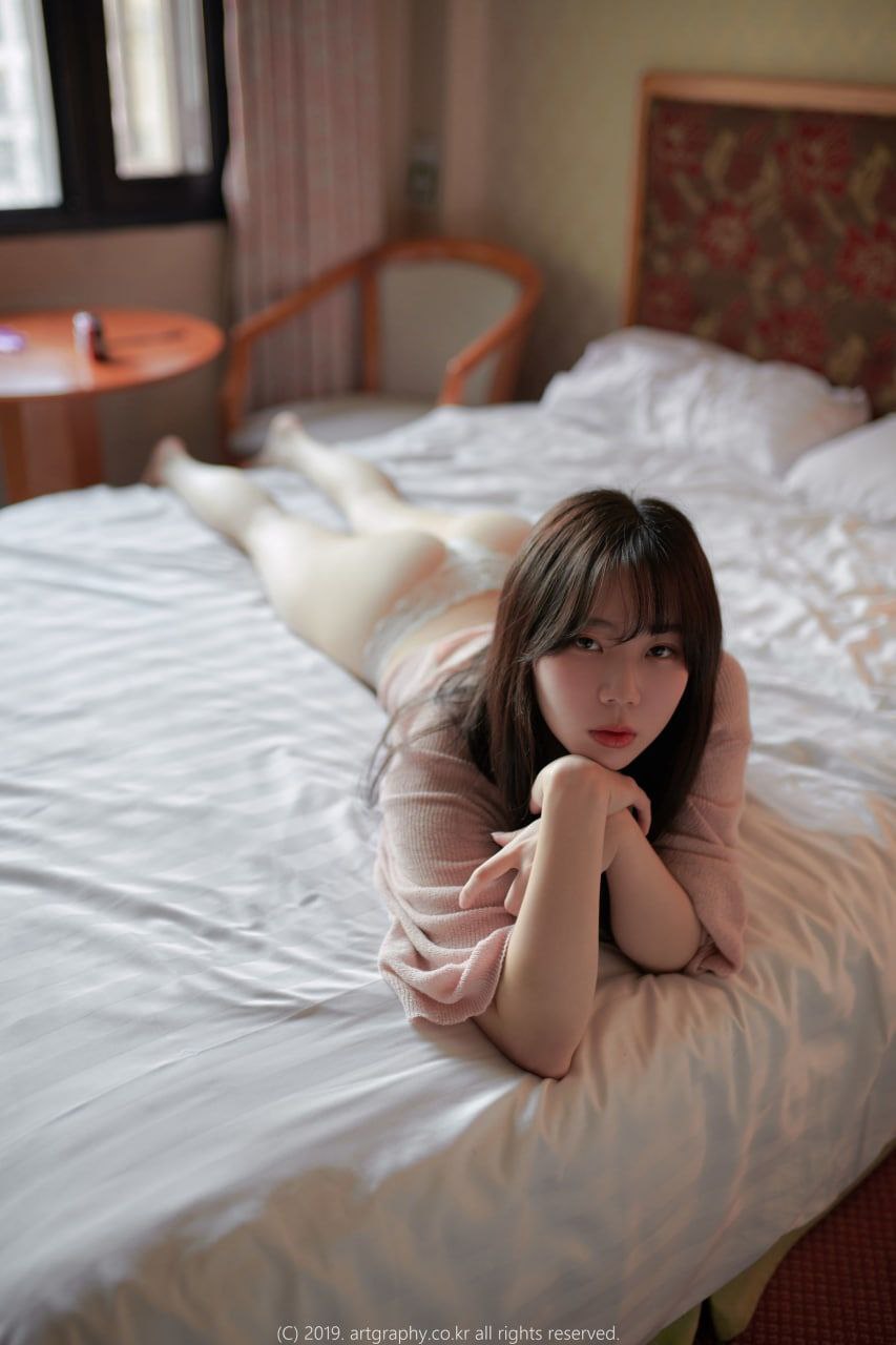 一边亲着一面膜胸口韩剧 一边亲着一面膜胸口韩剧