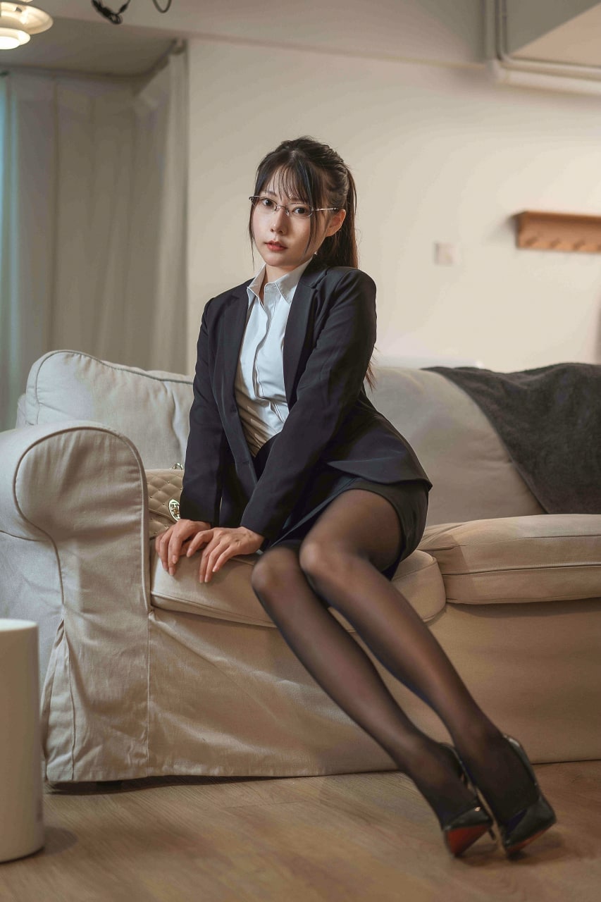 亚洲鲁丝一区二区三区黄 亚洲鲁丝一区二区三区黄