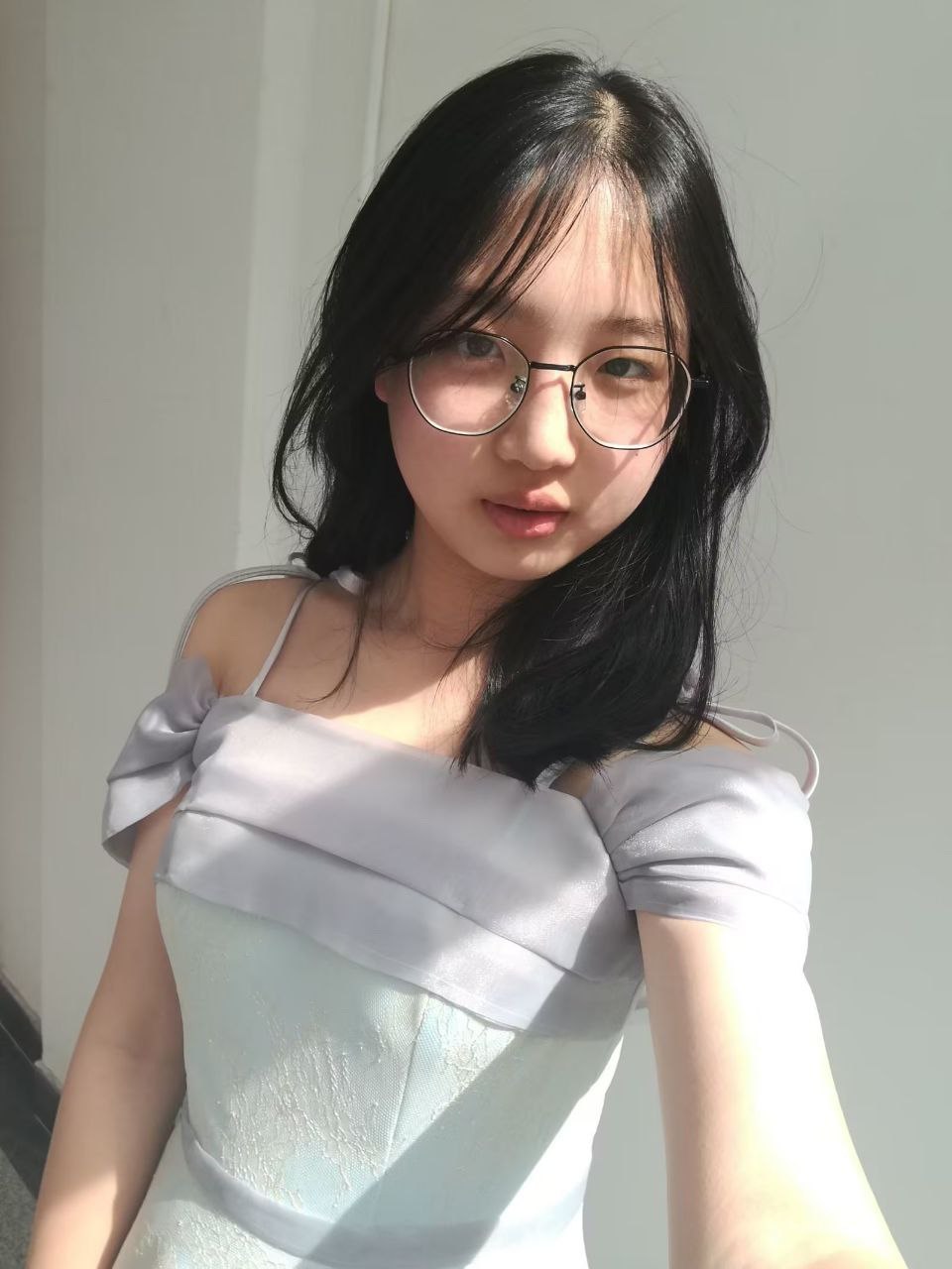 女人下边干巴巴的怎么回事