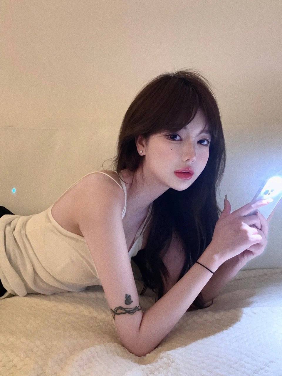 亚洲女合成色天图 亚洲女合成色天图