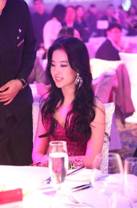 再深点灬舒服灬太大了69 再深点灬舒服灬太大了69