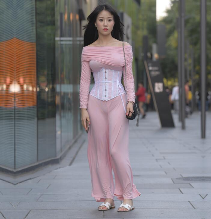 国产亚洲一区二区三区啪