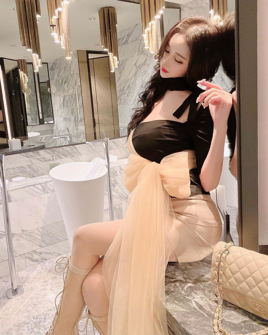 中文字幕漂亮的女教师 中文字幕漂亮的女教师