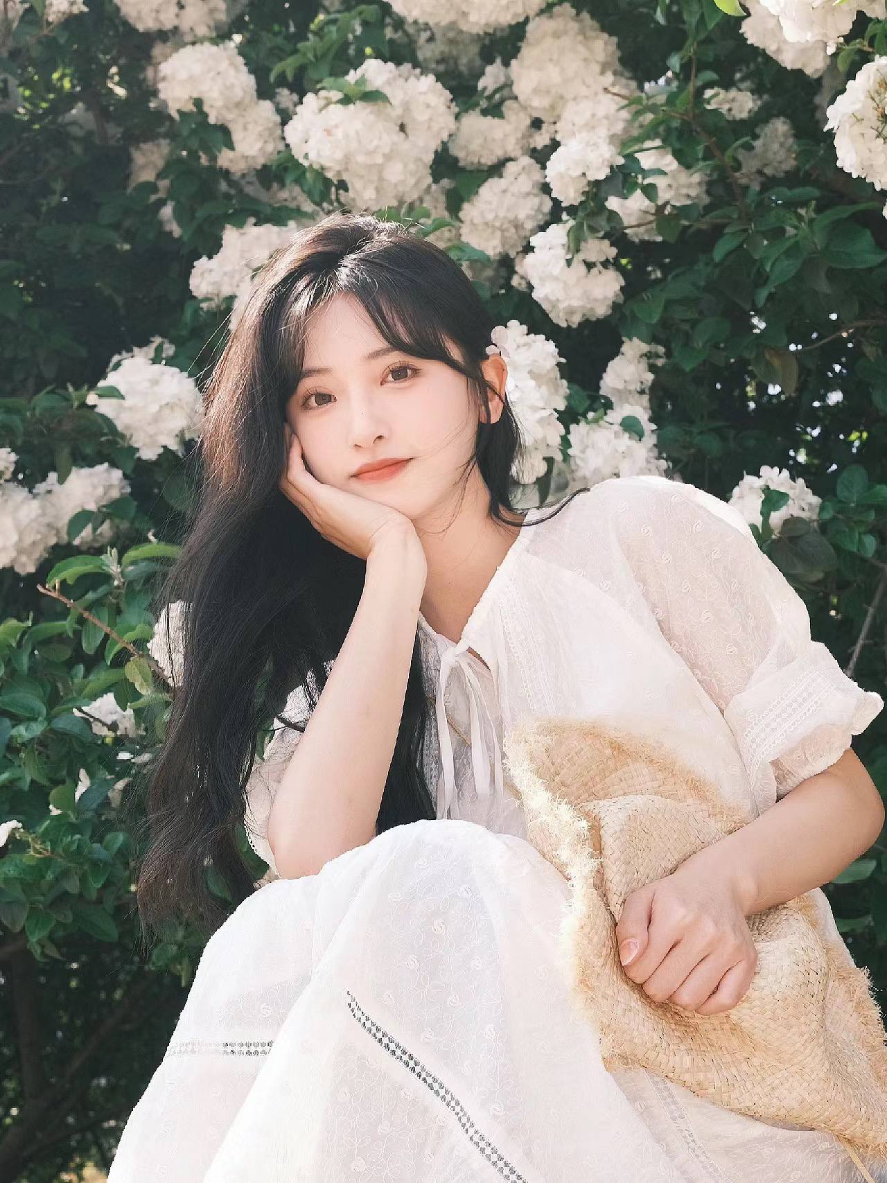 花房姑娘在线影院视频 花房姑娘在线影院视频