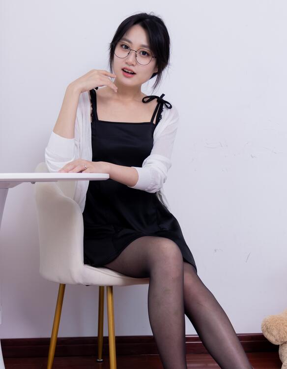 亚洲强乱中文字幕 亚洲强乱中文字幕