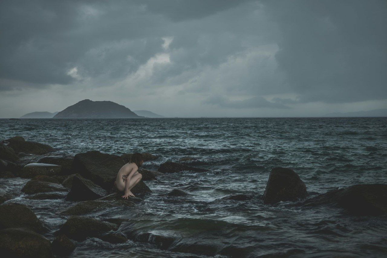 亚洲老牛午夜一县一品