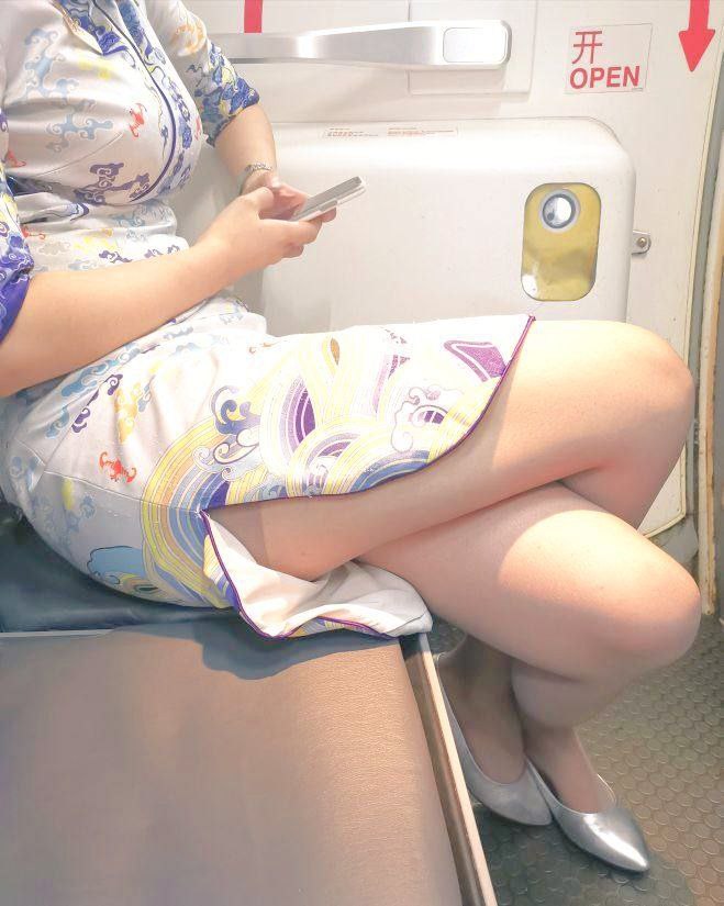 亚洲_伊人_中文字幕 亚洲_伊人_中文字幕