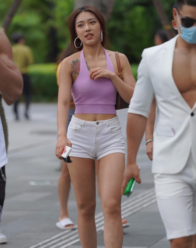 JULIA被公侵犯看头版 JULIA被公侵犯看头版