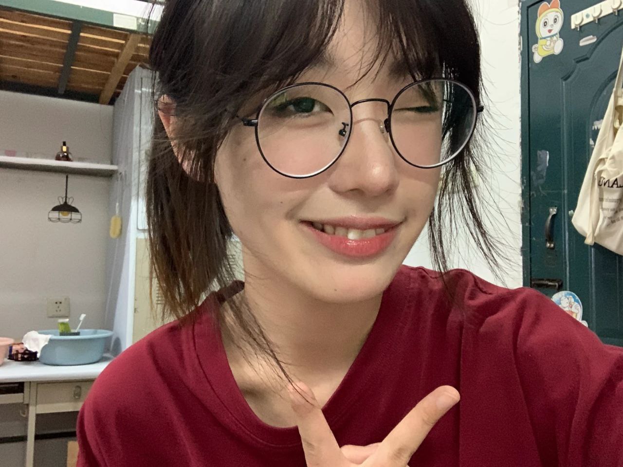 秋霞午夜鲁丝一区二区老狼