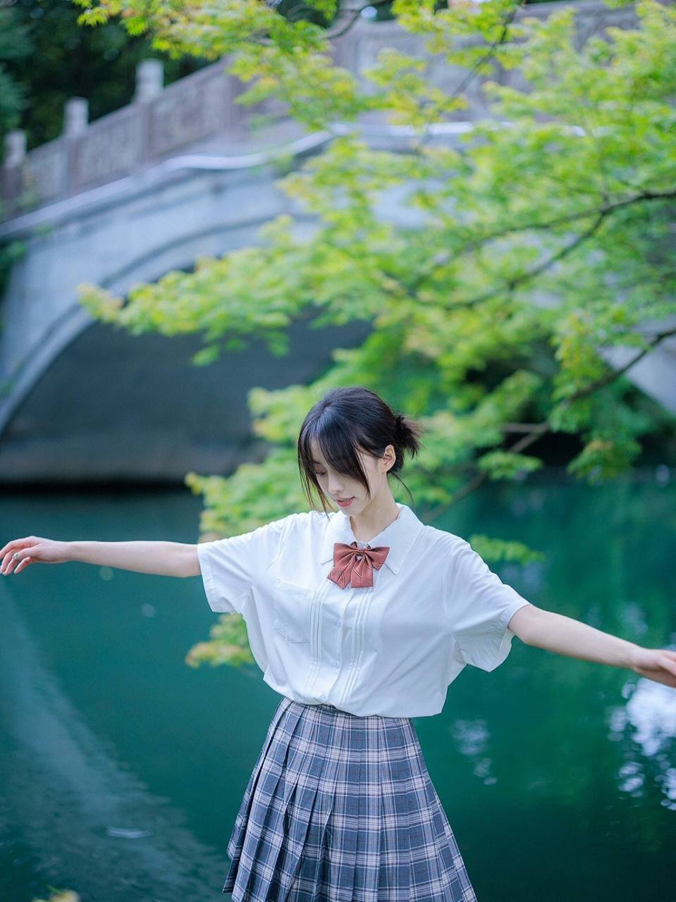 约附近学生100一次