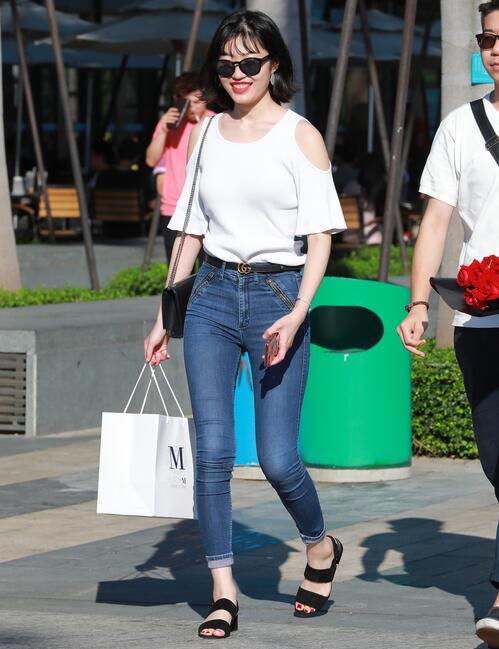 教室门 - 蓝光免费在线观看 教室门 - 蓝光免费在线观看