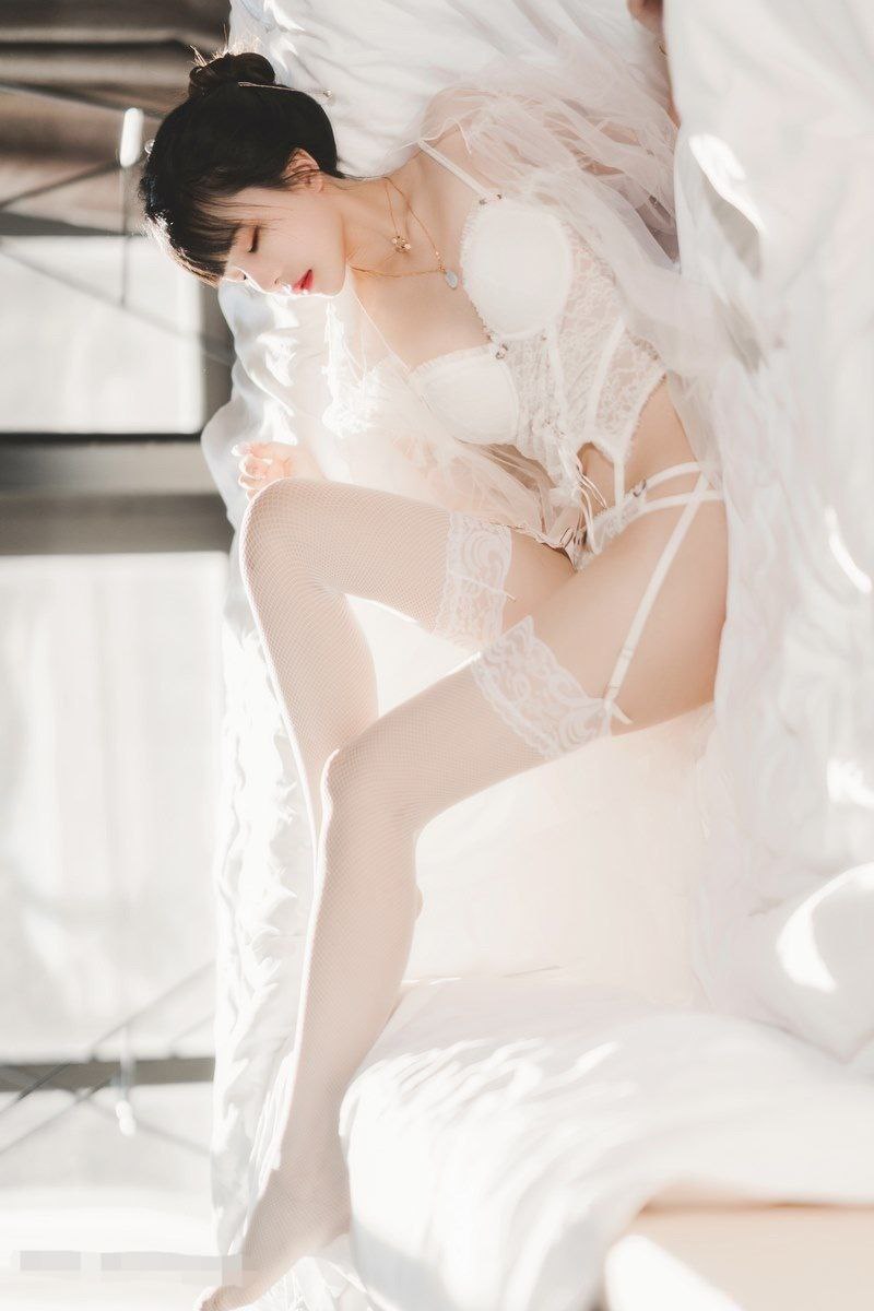 ...国产午夜.AI换脸 ...国产午夜.AI换脸