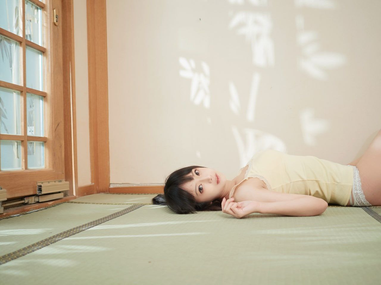 一边亲着一面膜胸口韩剧百度