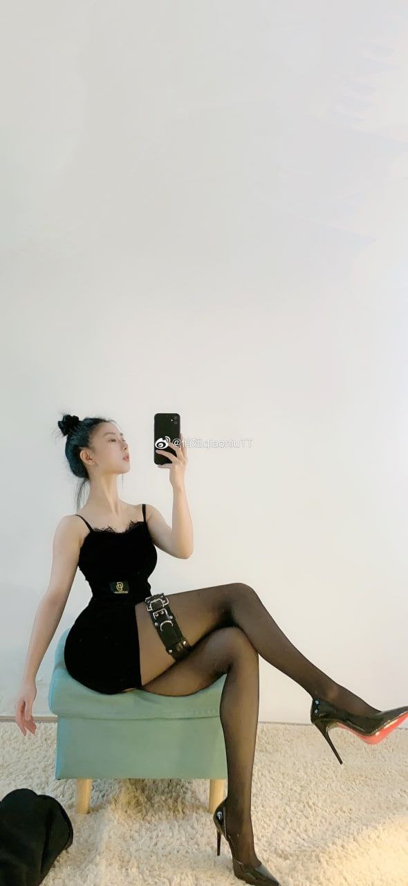 天天摸夜夜摸夜夜狠狠添 天天摸夜夜摸夜夜狠狠添