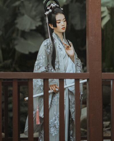 亚洲欧美中文制韩久久 亚洲欧美中文制韩久久