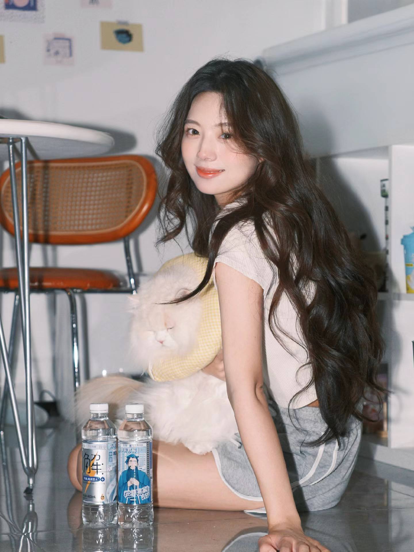 三个男人躁我一个爽 三个男人躁我一个爽