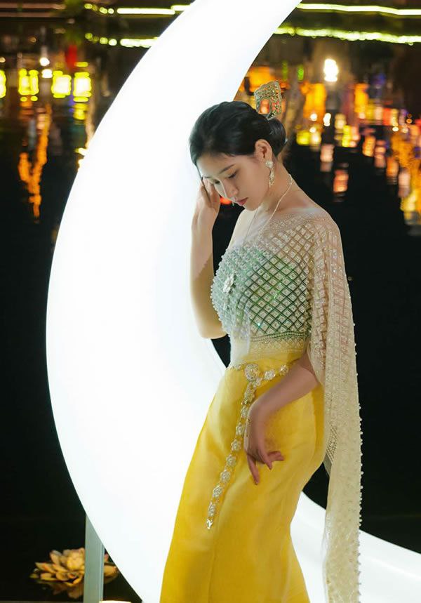 谷露欧美 谷露欧美