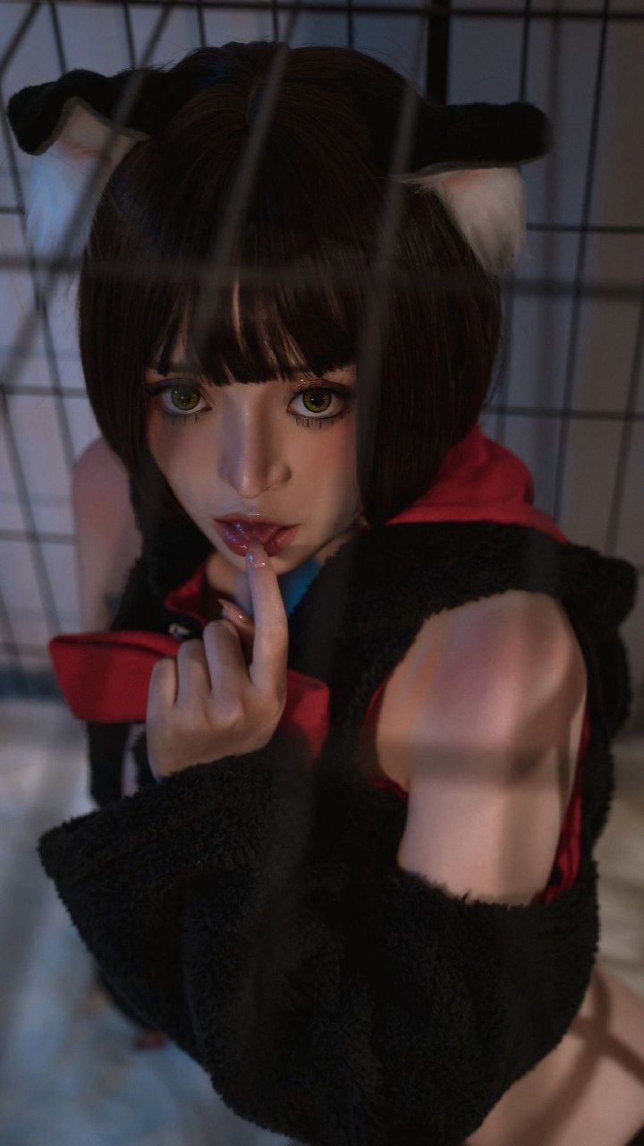 老师掀开短裙让我挺进 老师掀开短裙让我挺进