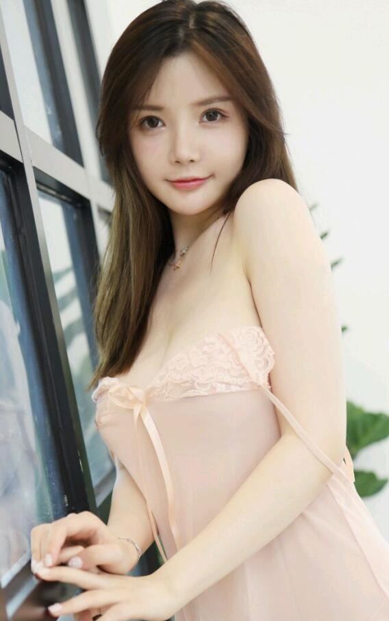 亚洲一二三区免费视频