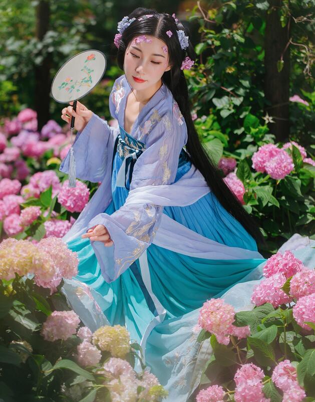 久久不见久久见免费影院