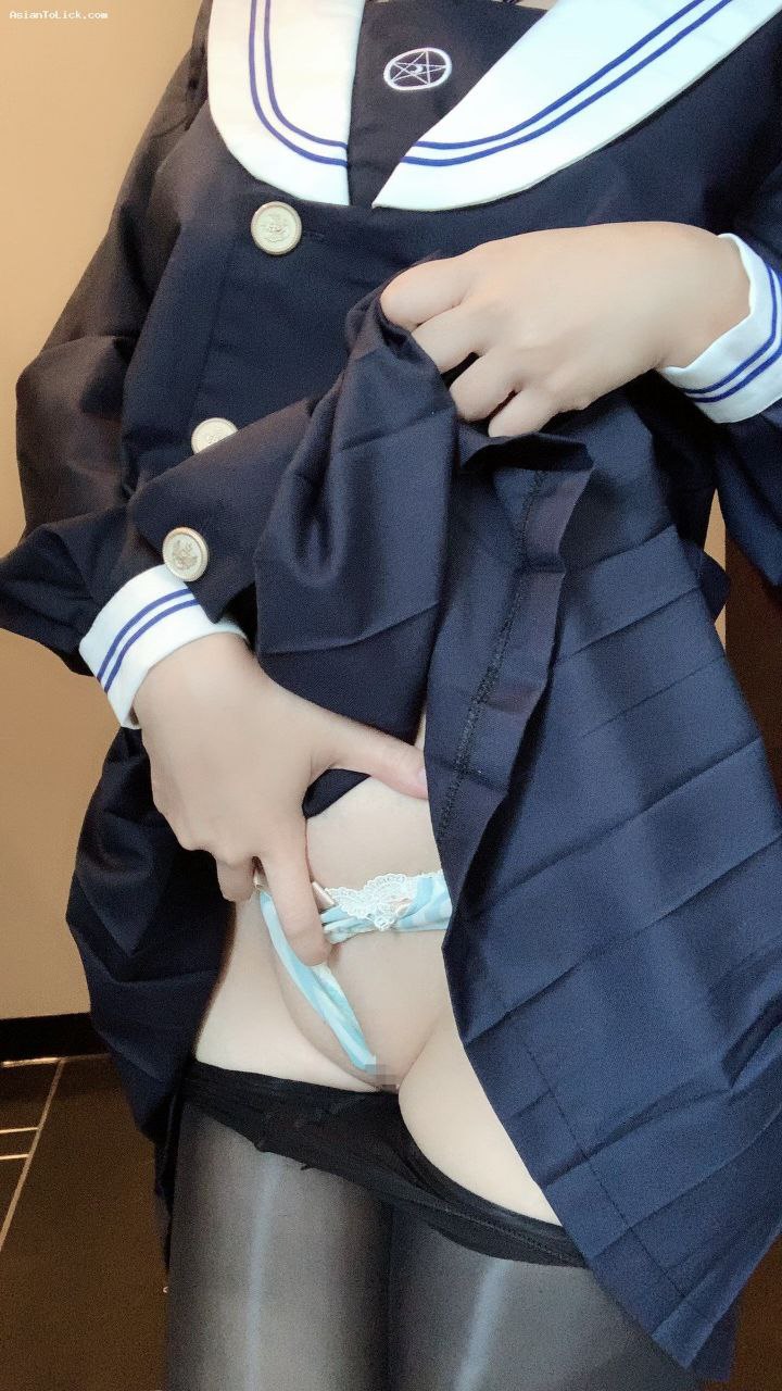 夭天曰天天躁天天摸 - 高清免费高清观看