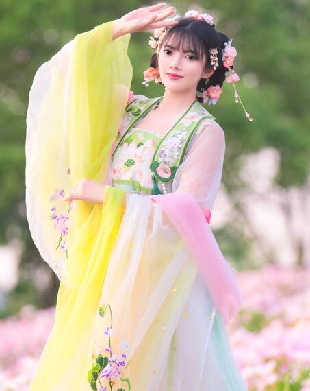 欧美大荫蒂毛茸茸视频