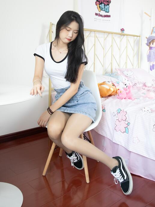 硕大撞击娇嫩h 硕大撞击娇嫩h