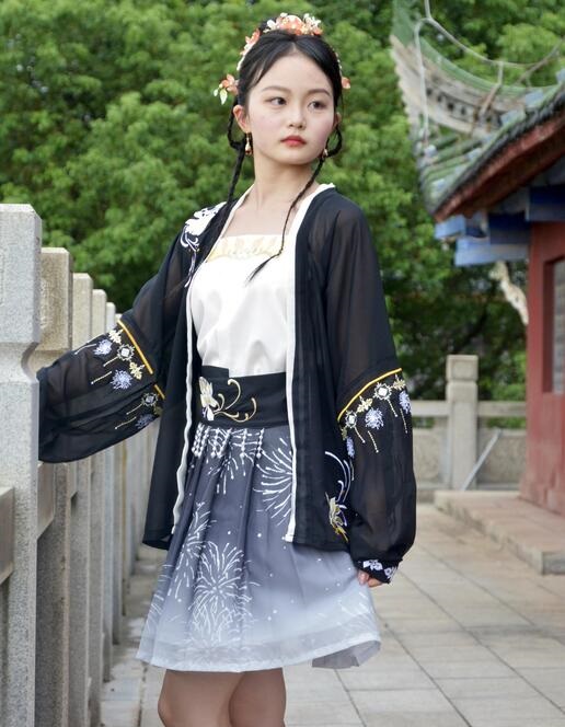 两个人打字聊天能玩啥游戏 两个人打字聊天能玩啥游戏