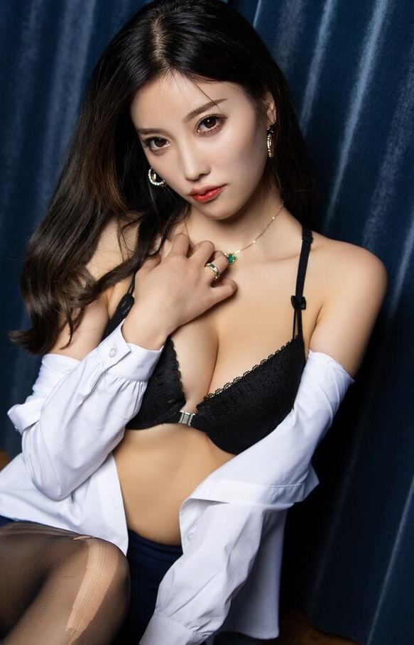 亚洲欧美另类中文字幕 亚洲欧美另类中文字幕