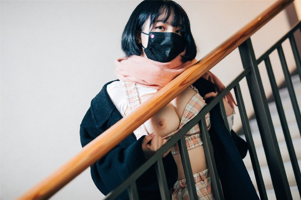 久久综合一香蕉老鬼色一个 久久综合一香蕉老鬼色一个