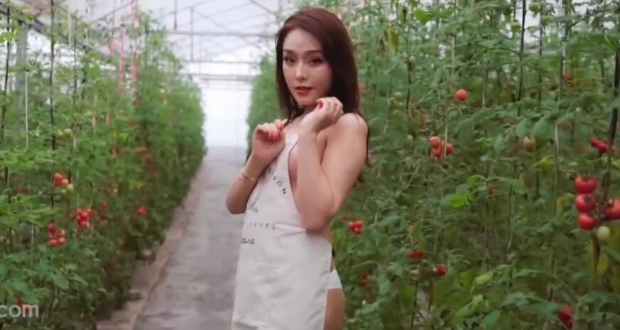 强行扒开双腿猛烈进入 强行扒开双腿猛烈进入