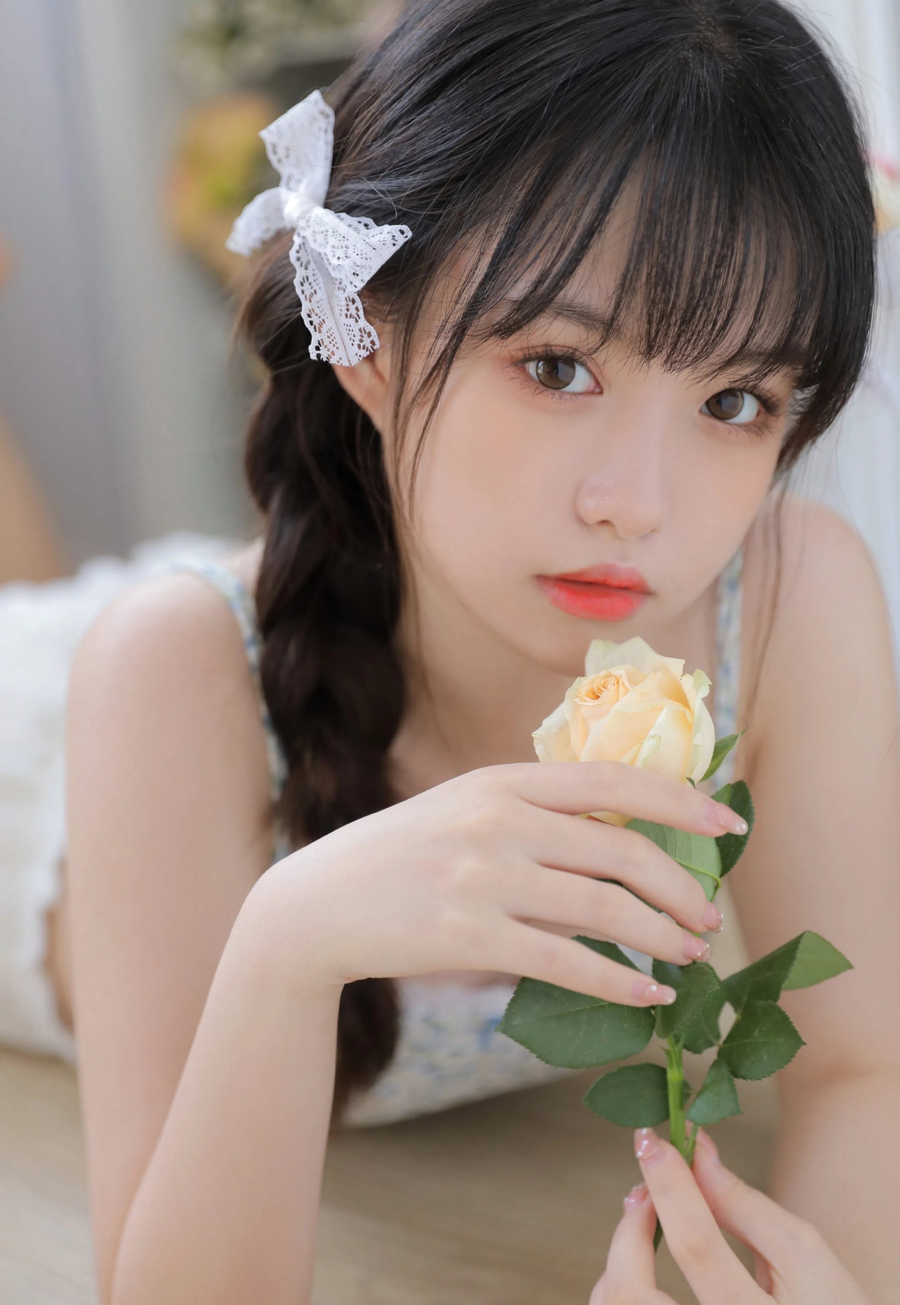 女的扒开尿口让男人桶30分钟 女的扒开尿口让男人桶30分钟