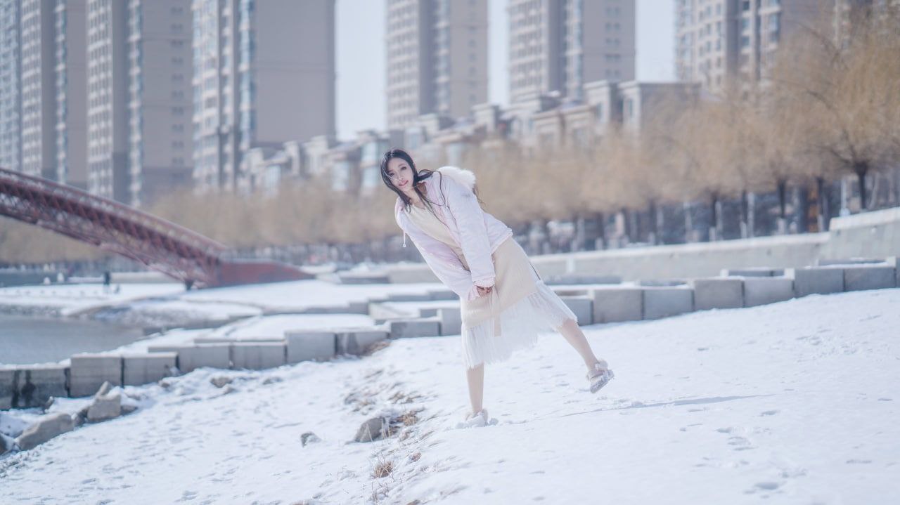 10000拍拍18勿入免费视频