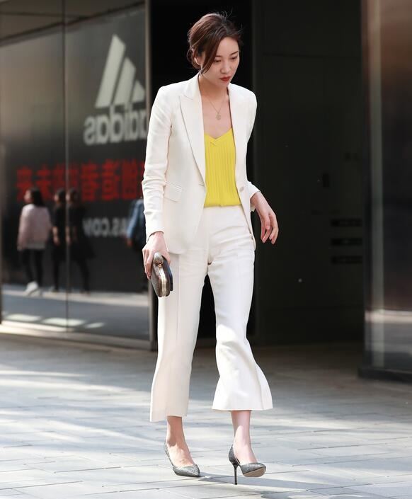 午夜剧场亚洲人在线看