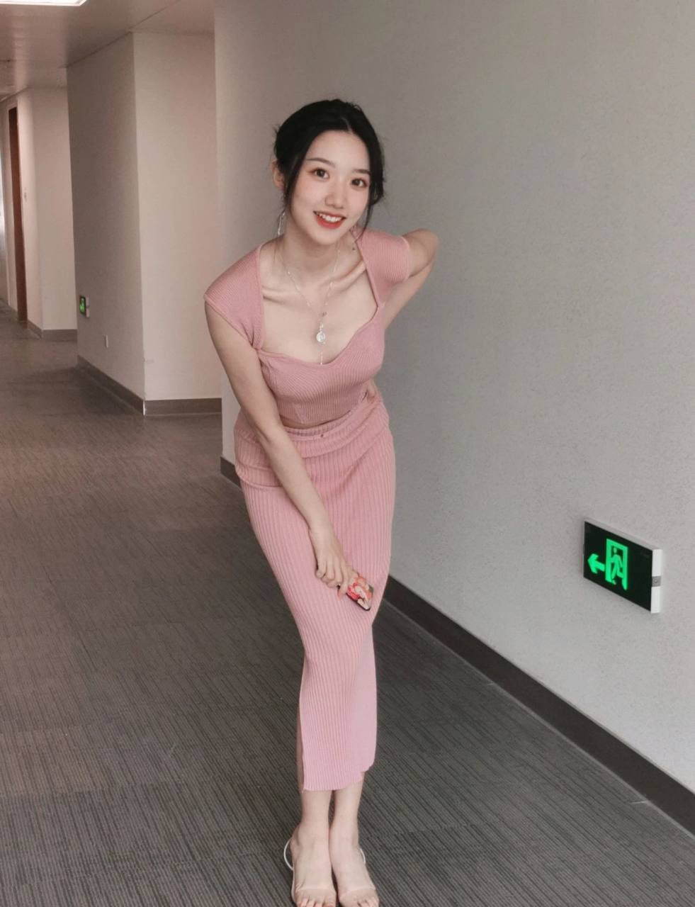 亚洲福利在线天天看二区 亚洲福利在线天天看二区